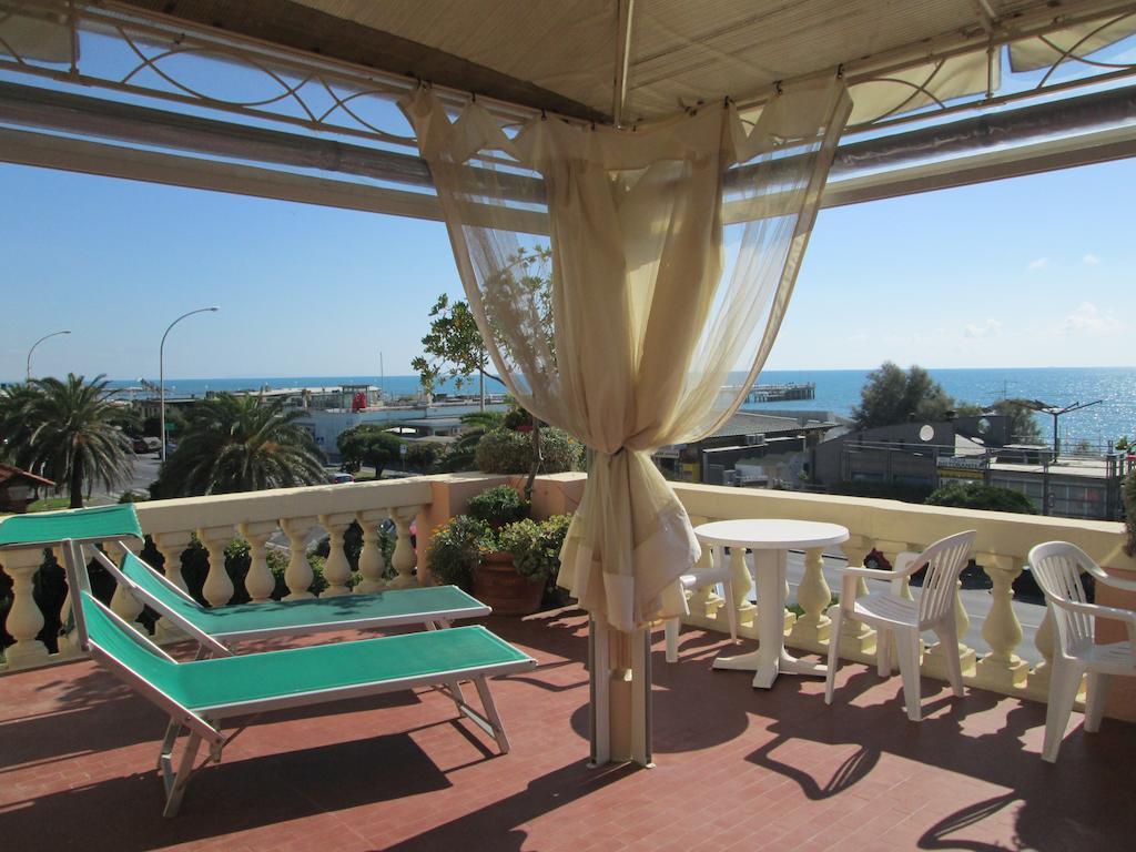 Italia Hotel 3*
