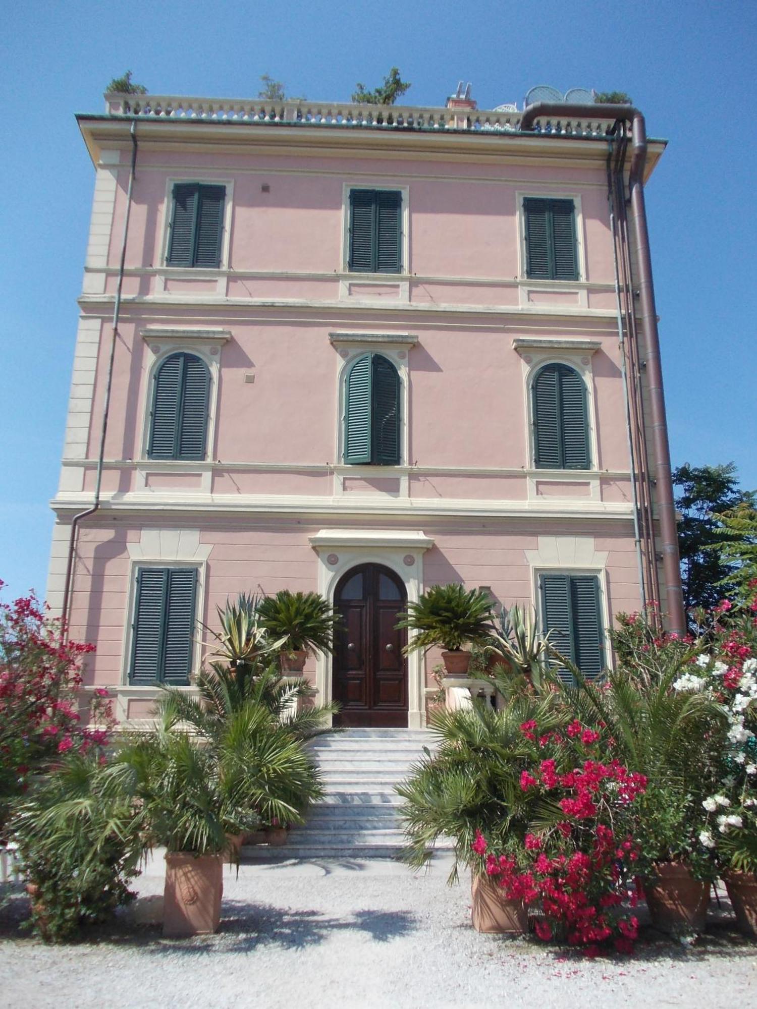 Italia 3* Marina di Massa