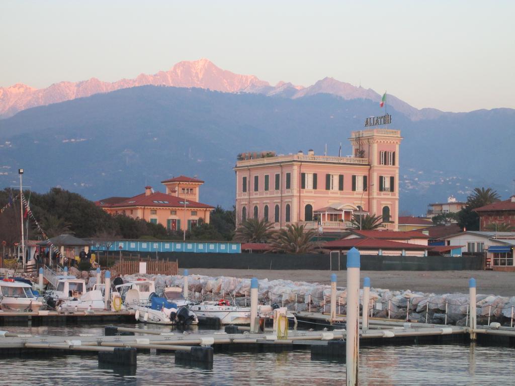 Italia Hotel 3*