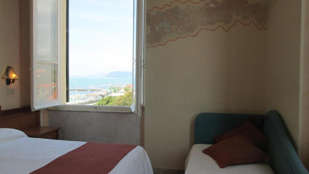 Hotel Italia 3*